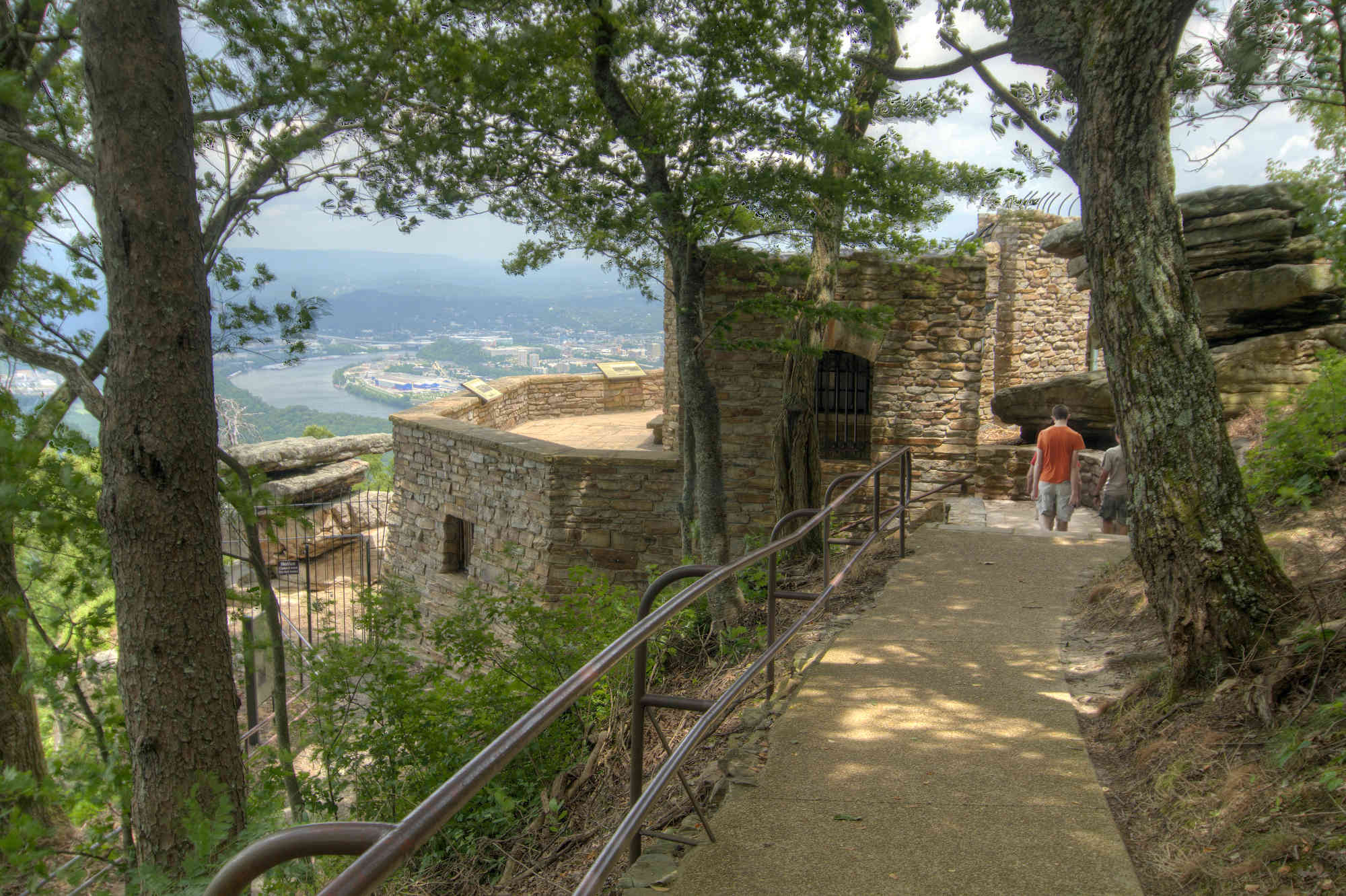 Path leading to the Ochs Observatory at Point Park